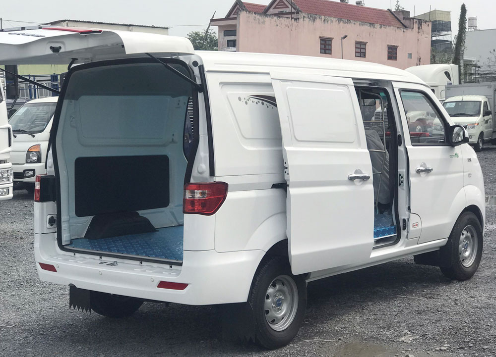 Xe Tải Van 2 Chỗ SRM X30i V2 - Nội thất cabin tiện nghi, rộng rãi và thoải mái